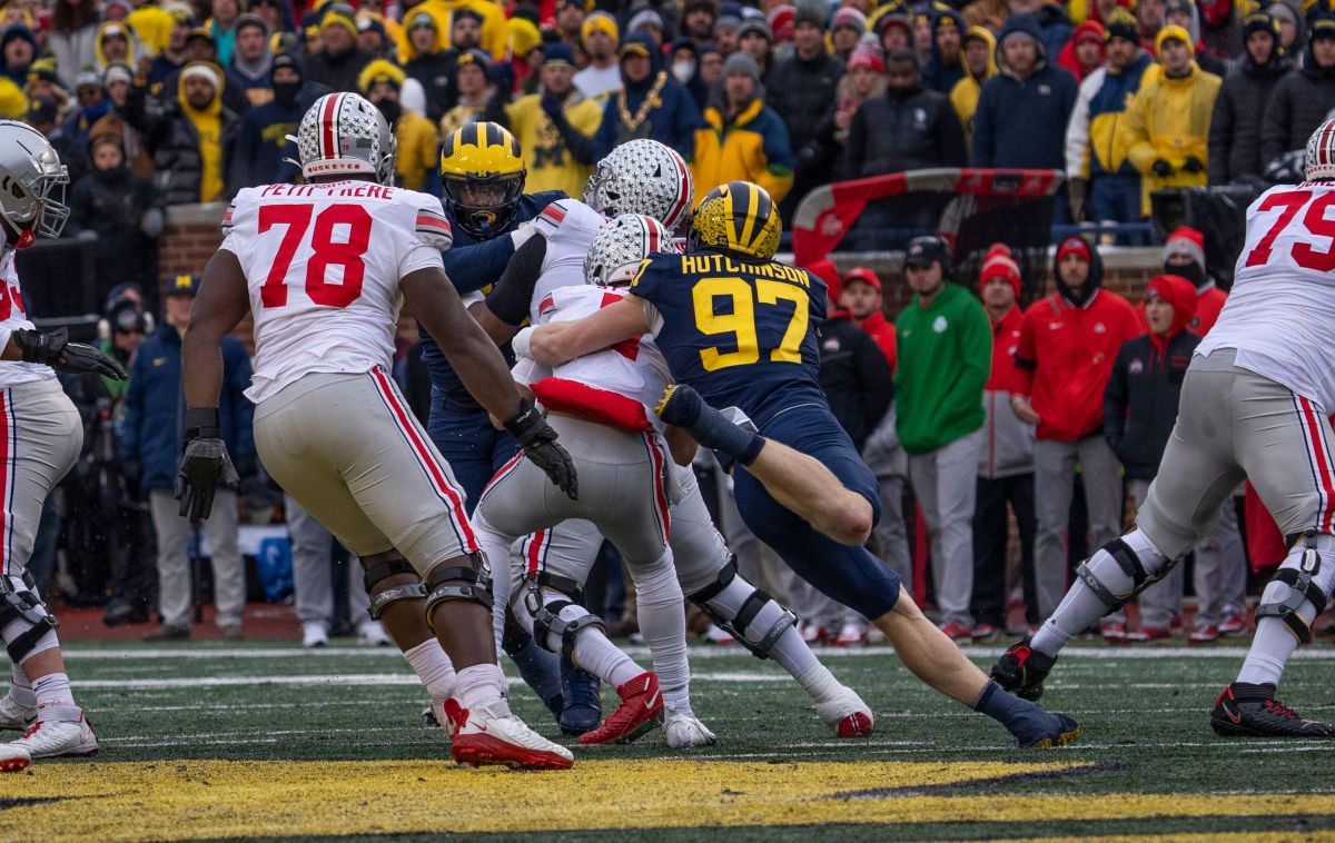 Former Wolverine Chris Hutchinson