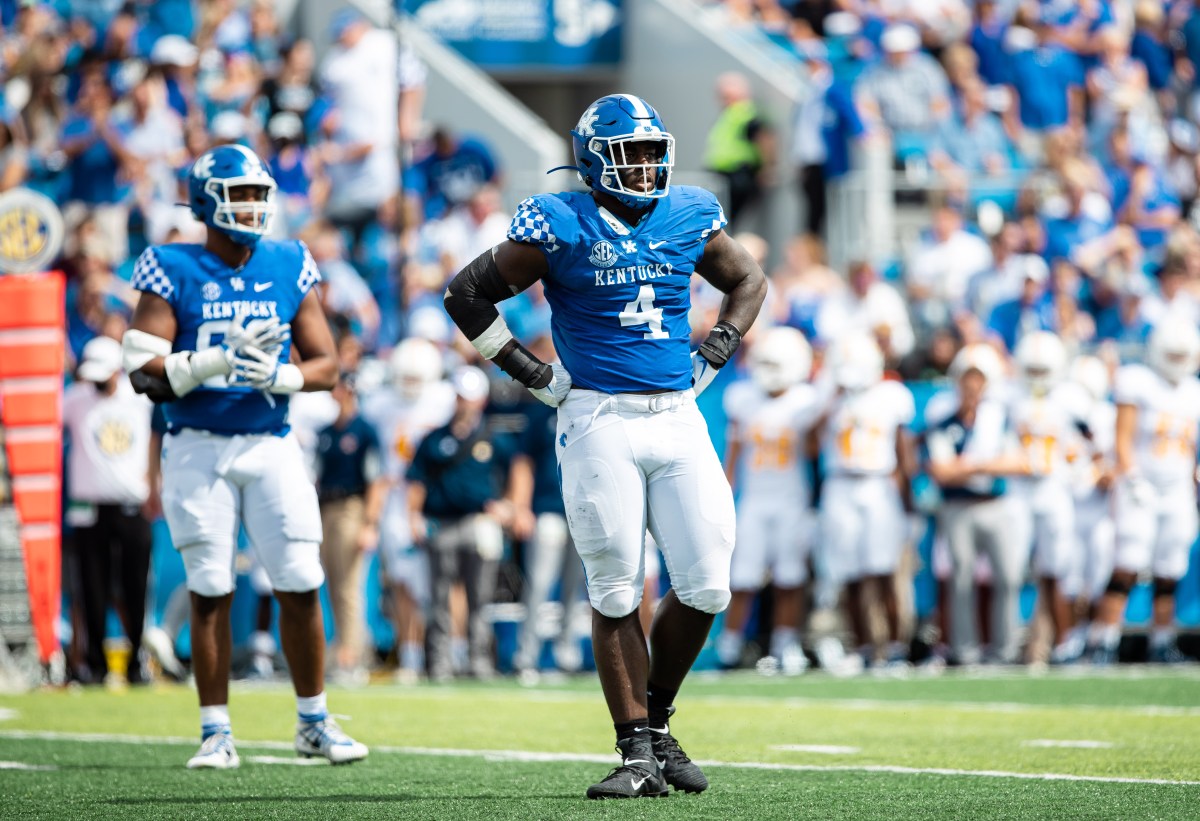 Lions DE Josh Paschal