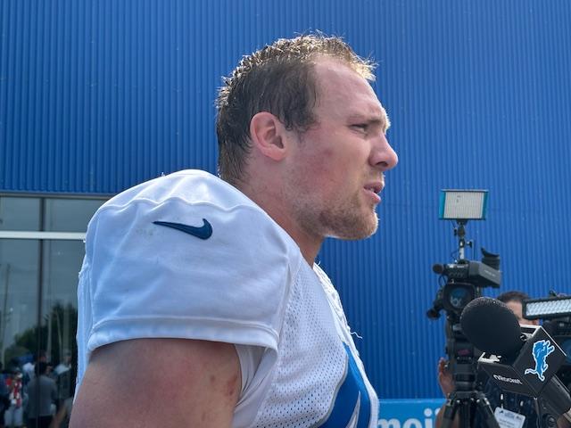 LIons LB Jack Campbell